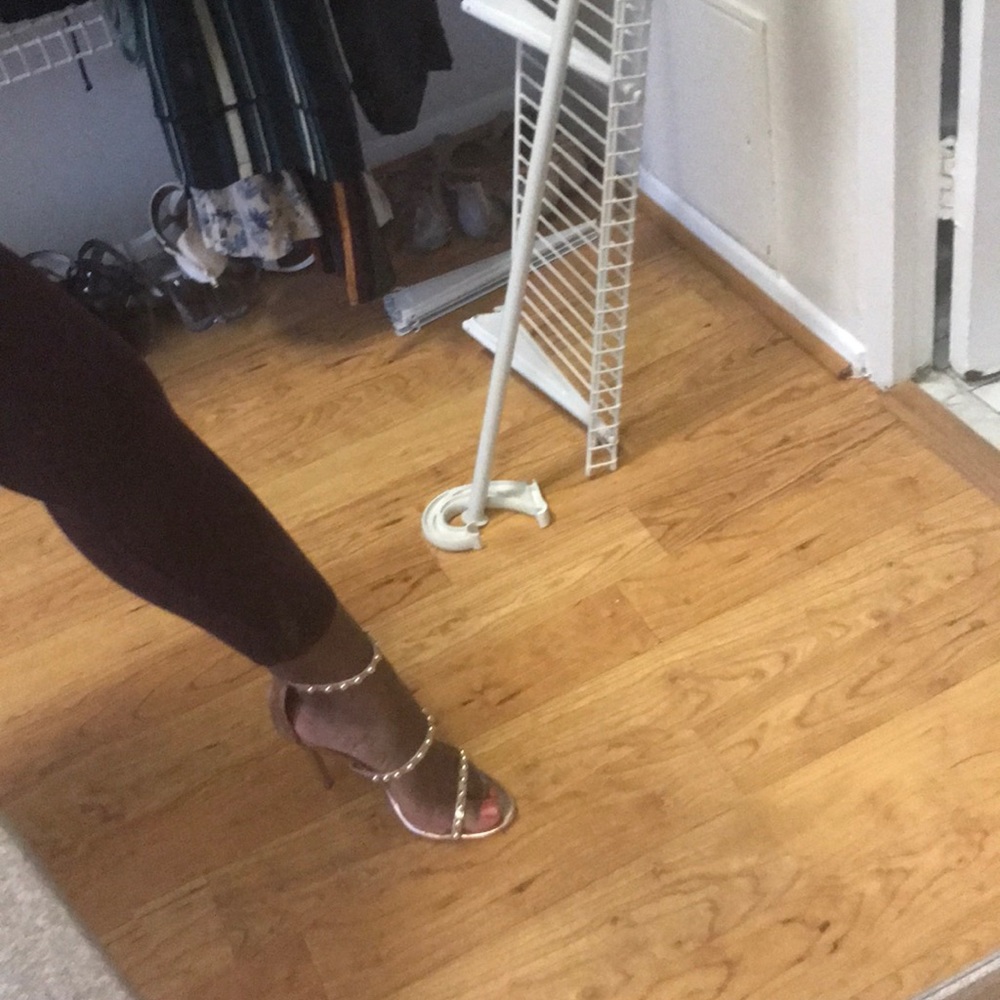 Heels - Picture 3 of 3